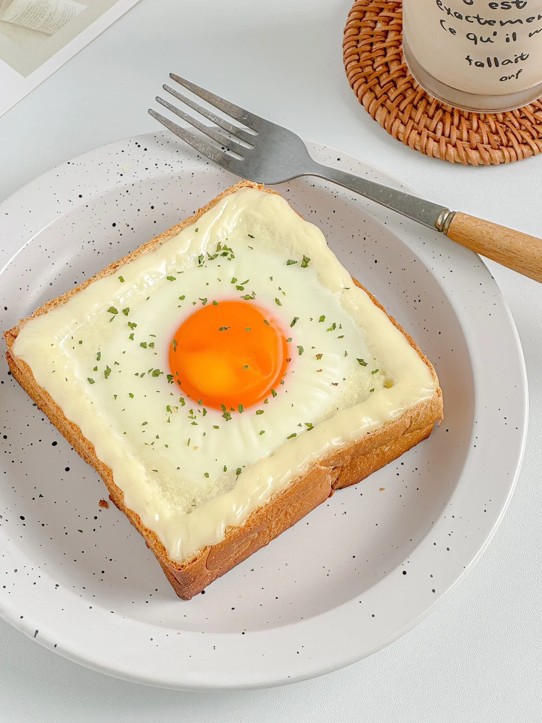 快手早餐🥪芝士太阳蛋三明治 简单又好吃~