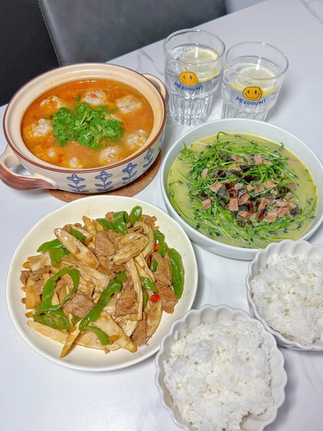 ✅晚餐分享｜腐竹炒肉➕上汤豌豆苗➕番茄丸子汤