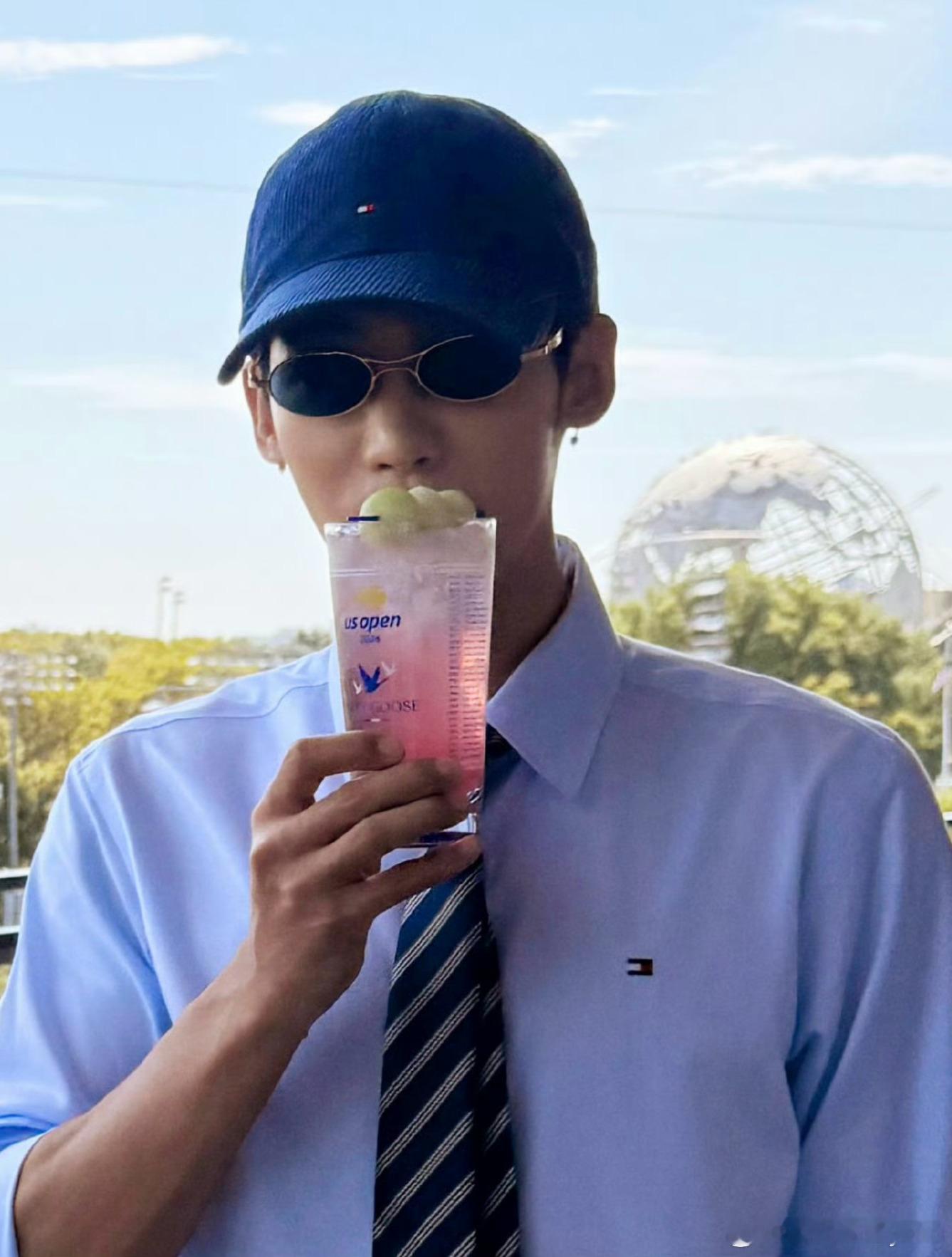 #于适yosh[超话]#  ys#于适解锁奇瑞中国新燃油全球代言# ys#于适奇瑞中国新燃油全球代言人#

稳行前路，智驭新程。奇瑞中国新燃油全球代言人携手全新一代瑞虎9，智启中国新燃油时代！
于适解锁奇瑞中国新燃油全球代言┊于适车代┊于适奇瑞汽车代言┊于适起诉多方侵权┊于适演唱会┊于适进组 ​