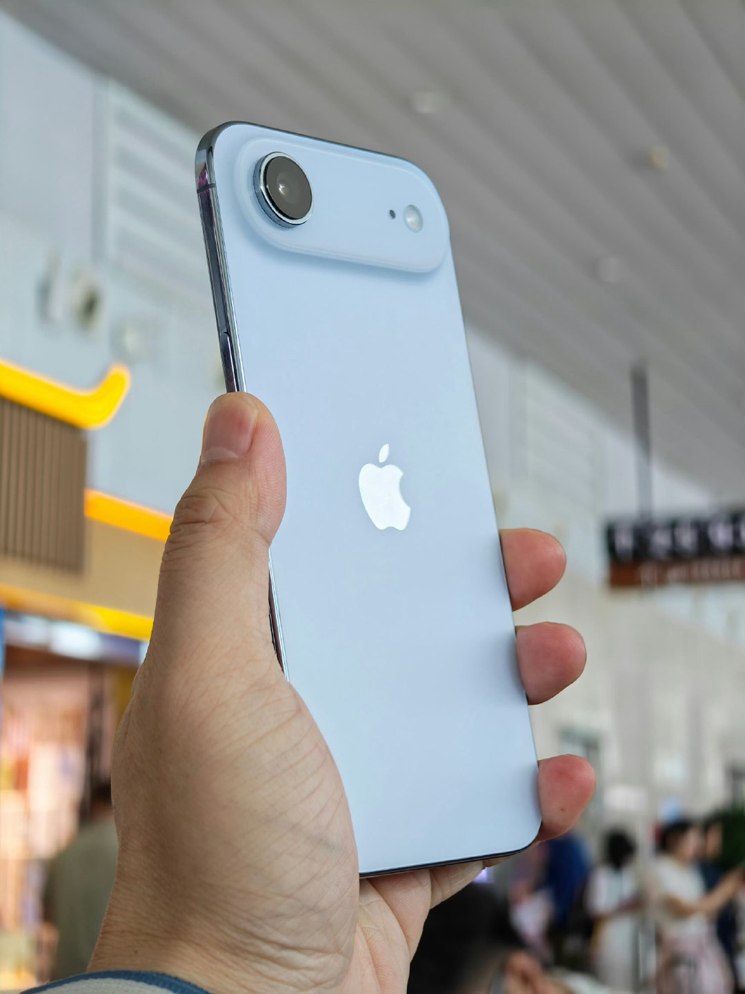 2025年12月份激活的iPhone Air，1TB，电池95%！
现在还能卖多少钱？我要卖了！[揣手] ​