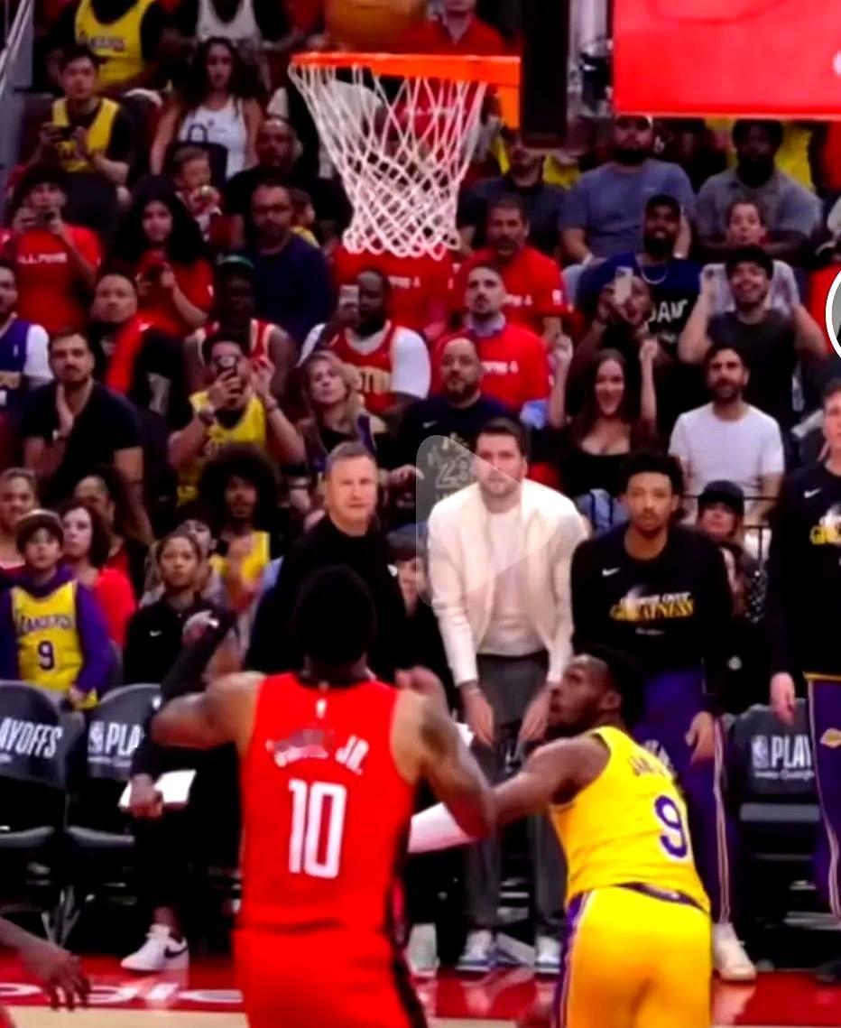 NBA80年历史，就等这对父子了！  老詹赛后直接说，自己比赛时都“出...