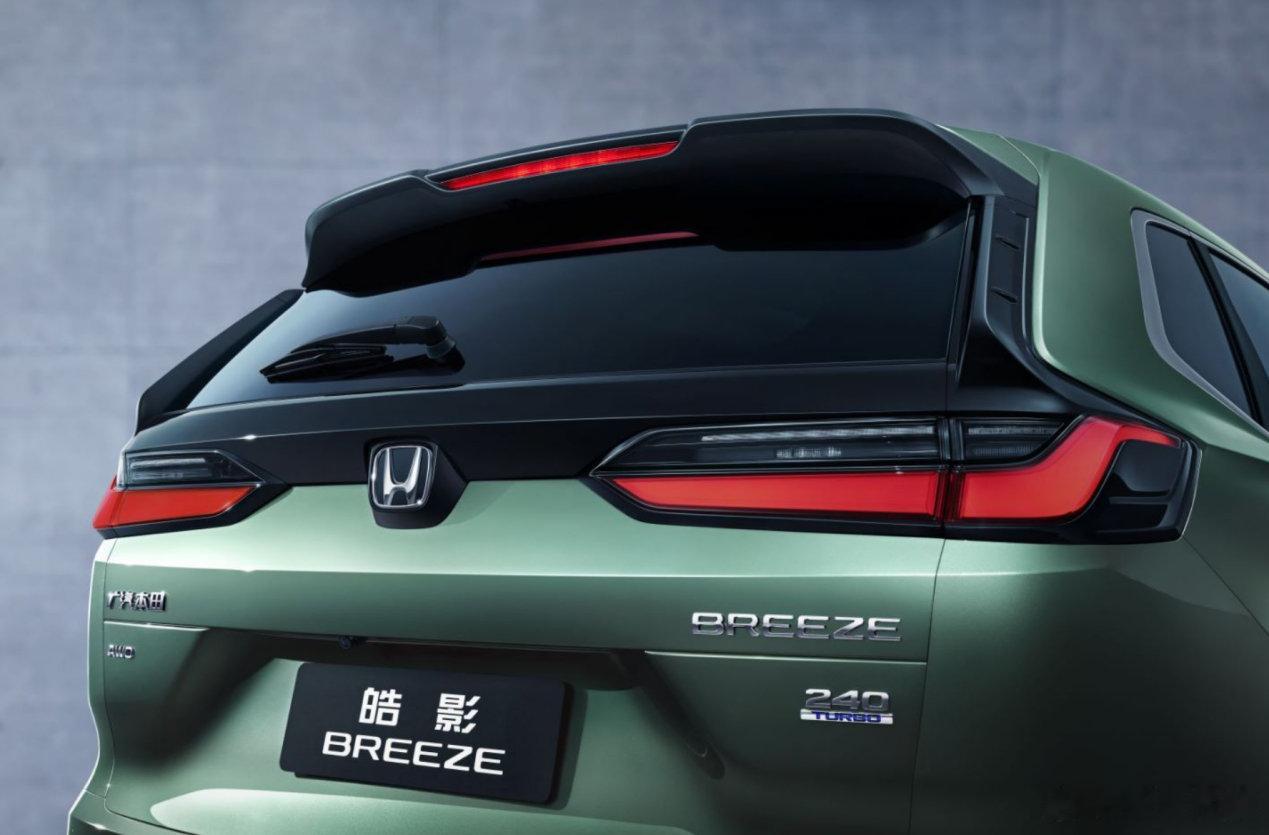 可盐亦可稳重，家用通勤两种模式随意切换。# 一车多用 SUV# ​