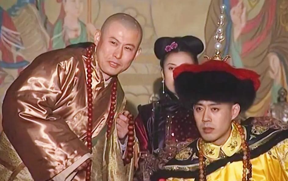 顺治的八个儿子里，真正活到成年的只有福全、玄烨、常宁三人，其余五个不是早夭就是幼年离世。长子牛钮只活了83天，四子出生约四个月便殇，连名字都没留下，六子七岁夭折，八子八岁早亡，七子隆禧体弱多病十九岁病逝。福全无心争位一生恭谨五十一岁病逝，常宁随兄出征噶尔丹四十七岁离世，玄烨八岁登基擒鳌拜平三藩收台湾