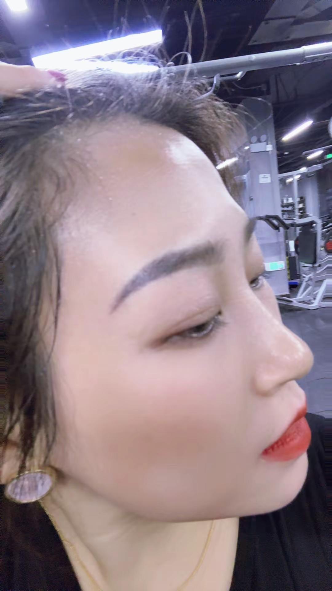 <p>健身女孩的日常 健身的小姐姐 健身小姐姐 <!--{img:0}...