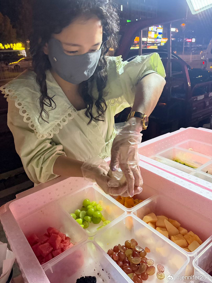 补昨天：小孩姐的糯米糍。 ​