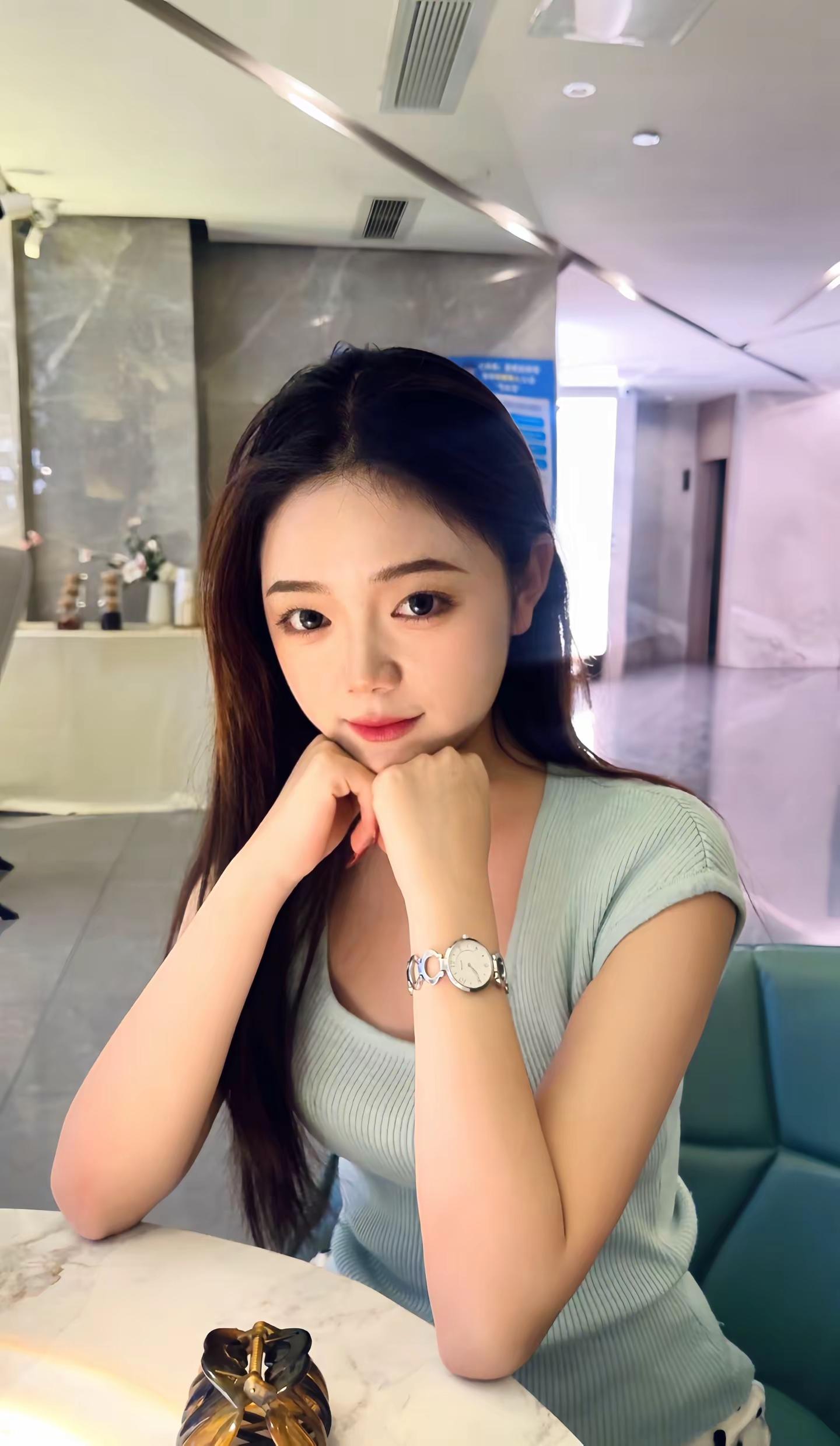 <p>初恋女友 前女友系列 <!--{img:0}--><!--{im...