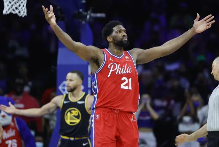 NBA休赛期交易流言：绿军纠结是否梭哈字母哥，76人坚守恩比德，尼克斯...