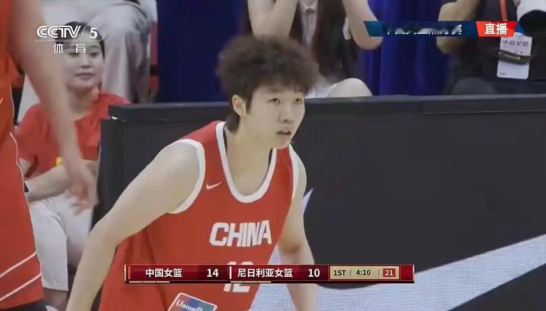 ‌70-67险胜尼日利亚‌，但全场三分命中率仅16%、失误高达16次...