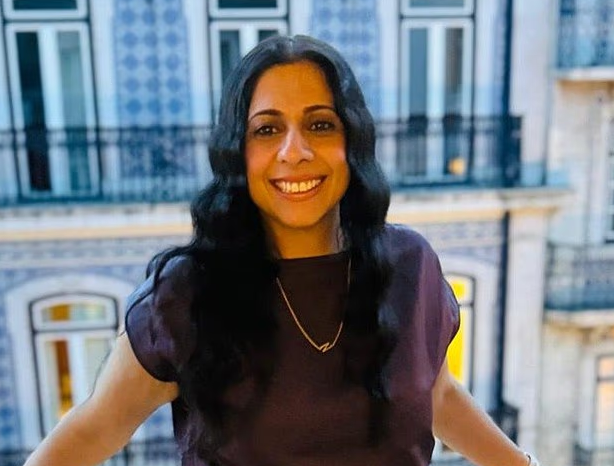 英国这起车祸真的太让人痛心了，两个都是 42 岁的妈妈，还有另一位女士...