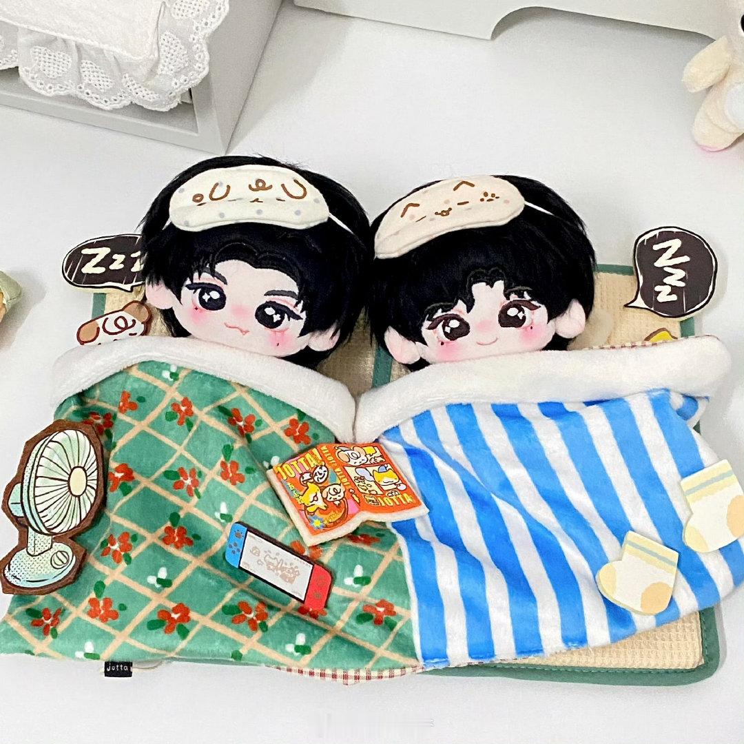 #云熠星河# 🌌#云旗郝熠然# 

就是萌！正面看，萌！背面看，萌！左边看，萌！右面看，萌！上面看，萌！下面看，萌！用苹果手机看，萌！用华为手机看，萌！用小米手机看，萌！用三星手机看，萌！用欧坡手机看，萌！用维沃手机看，萌！用八八四八手机看，萌！ ​