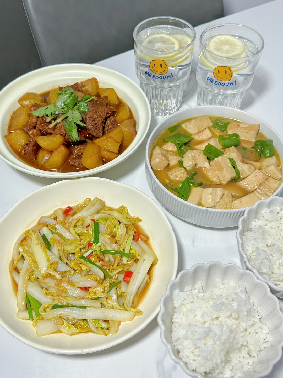 ✅晚餐分享｜土豆炖牛腩➕酸辣白菜➕青椒豆腐