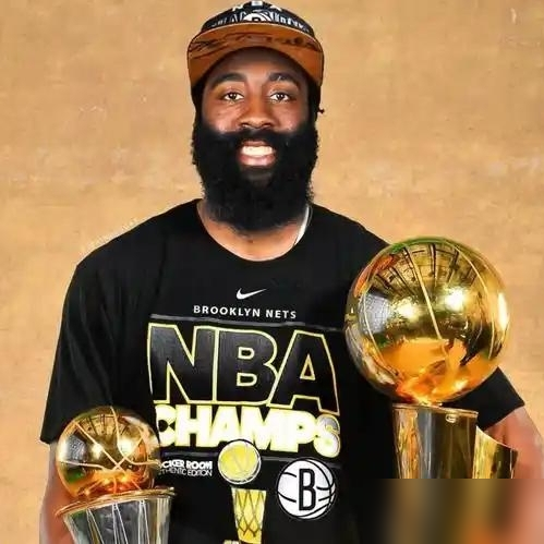 别天真了，哈登今年再没戒指，下家早定好了，就三个名额。你信不信，这三支...