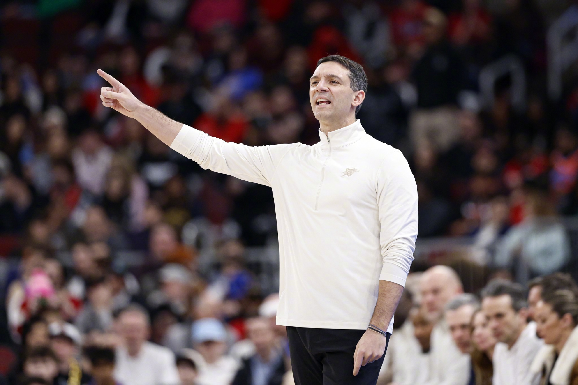【 NBA季后赛次轮G1，雷霆108-90战胜湖人，大比分1-0。  ...