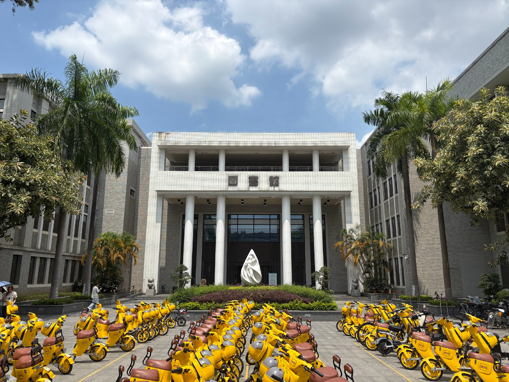 69/100，华南理工大学西湖苑发电所餐厅，一家性价比较高的校园西餐厅...