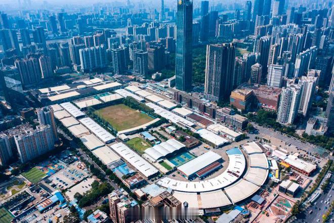 【广州珠江新城马场地块补偿方案公布 拟补偿总额100亿】据悉，土地面积...