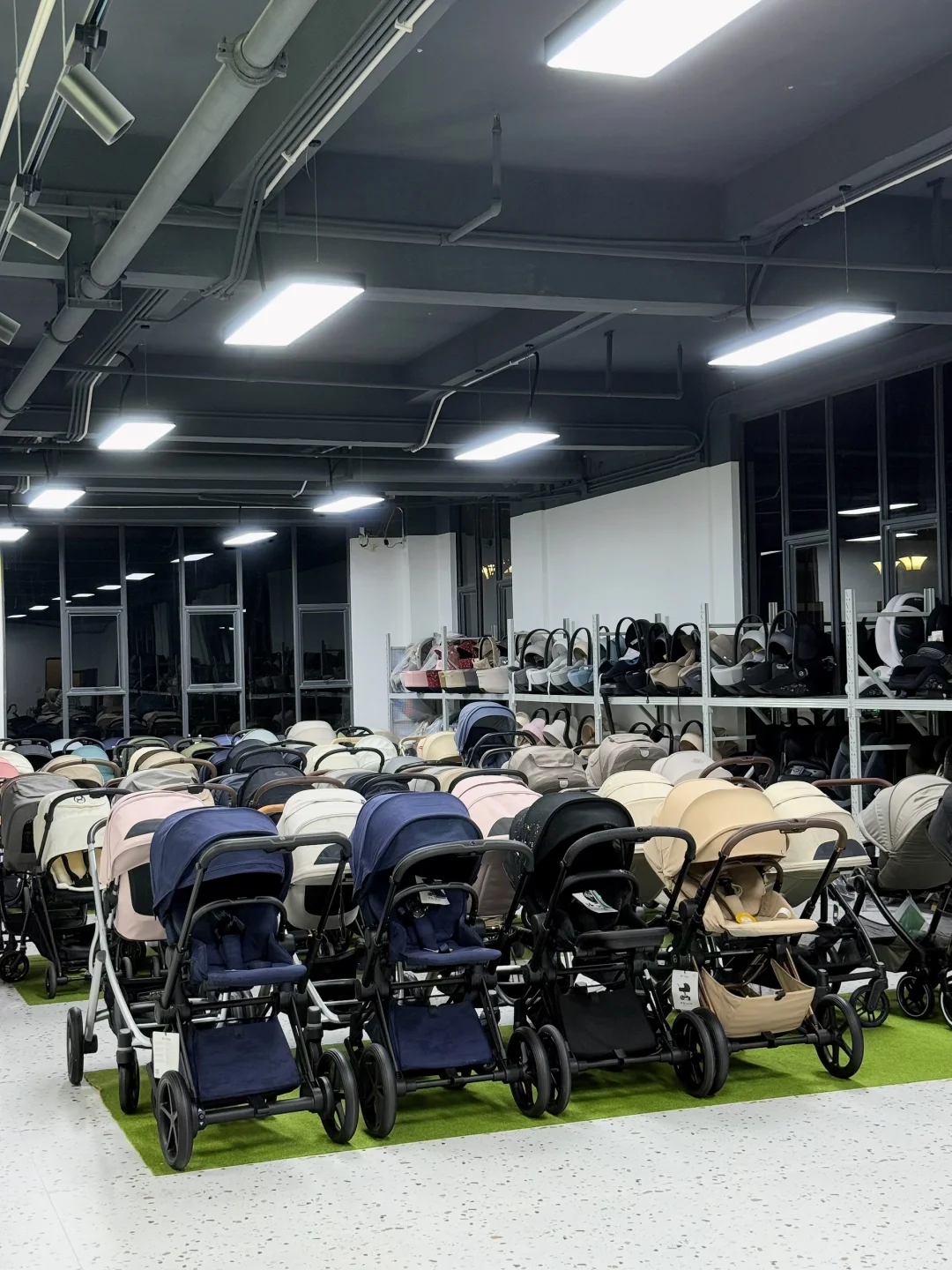 不是全新买不起！3000💰拿下Cybex mios3