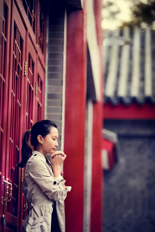 没事？别傻了，谁都知道你其实崩溃了  你有没有过那种感觉？明明心里像个...