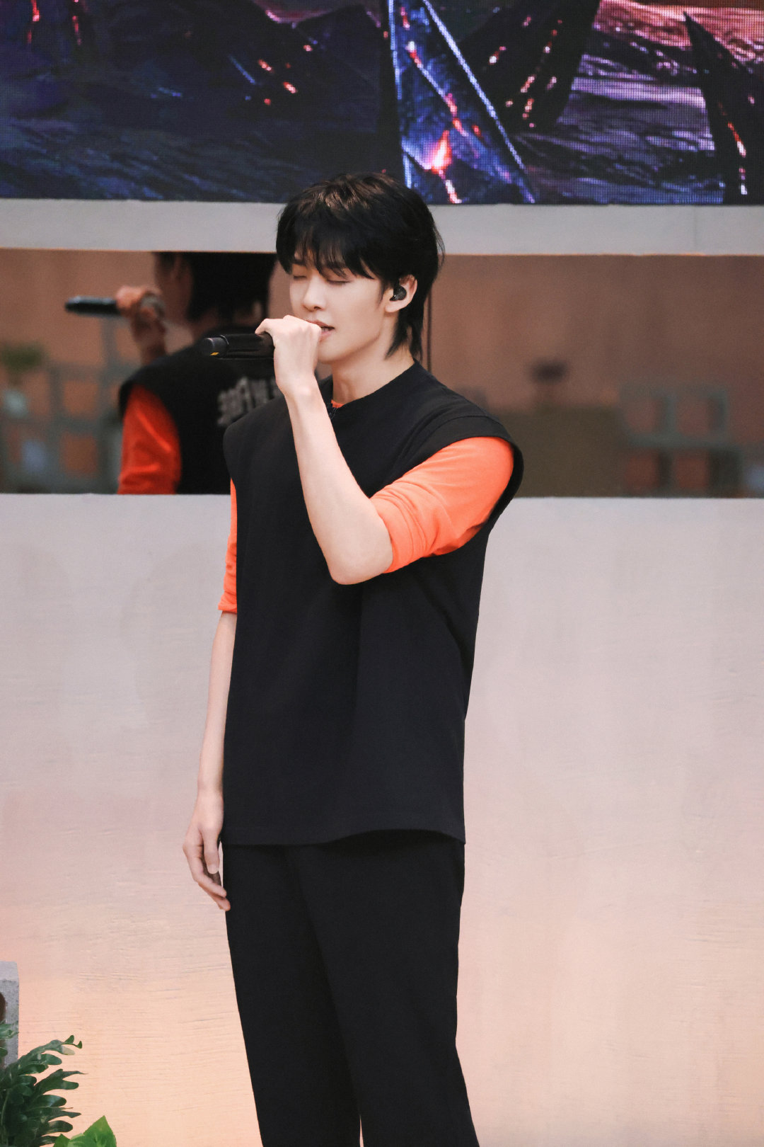 #王赫野[超话]# 🕺 #王赫野披荆斩棘# 

Billy东北舞王的
《24个比利》进度条持续加载中[努力]

#披荆斩棘#三公小考剧照掉落～
#BILLY ON FIRE# ​