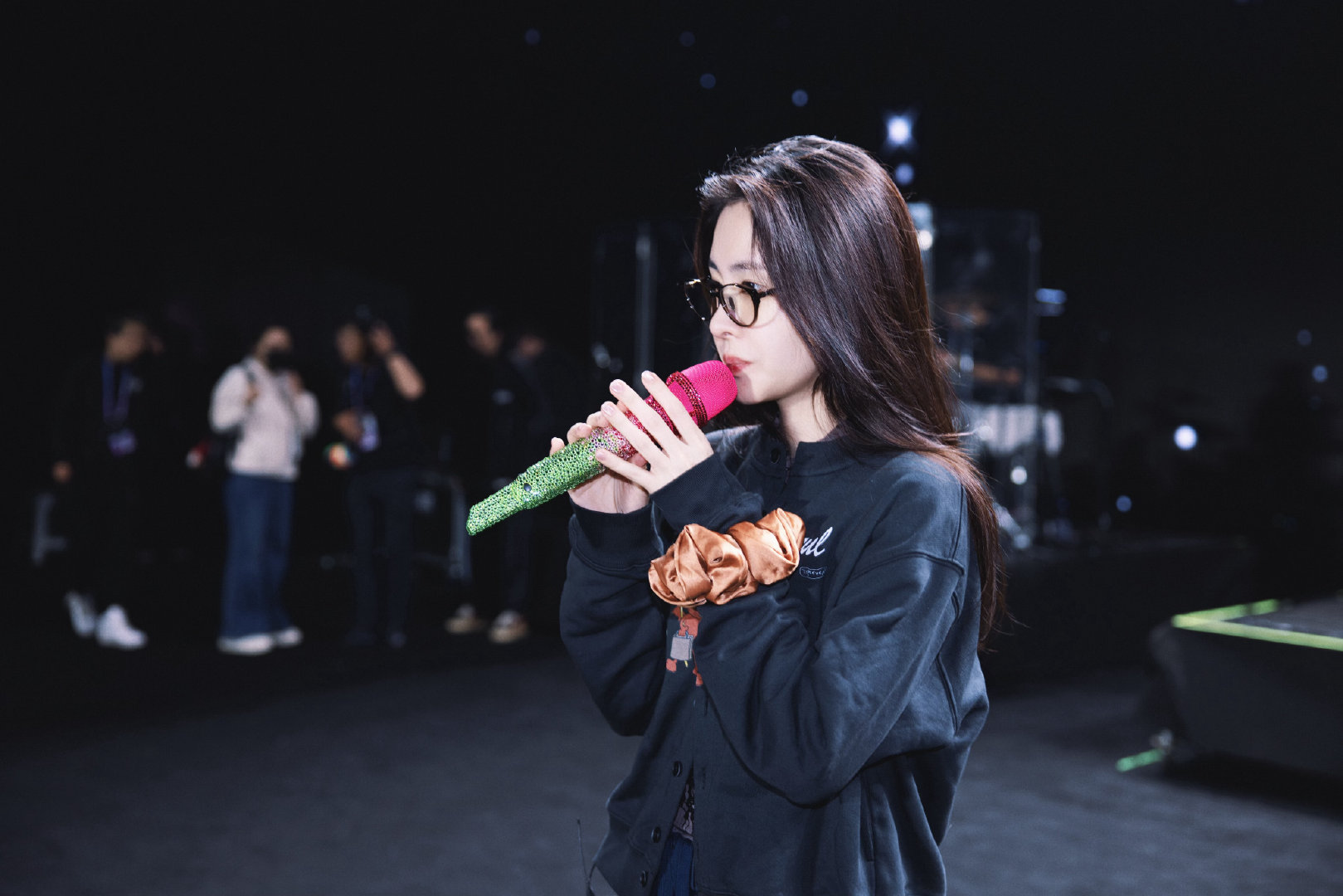 #张碧晨[超话]# 💎 #日照初光天籁演唱会#

风和日丽，静待相见📸

 ​