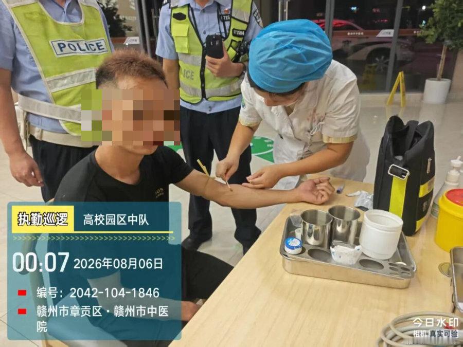【曝光！这些人酒醉驾被查→】喝酒不开车，开车不喝酒，但有些驾驶人总是心存侥幸，以为交警不会天天查酒驾，结果毫不意外被查处……蓉江新区交管大队将近期查处的部分酒驾醉驾案例曝光，希望广大驾驶人引以为戒，吸取教训，自觉抵制、主动劝阻酒驾醉驾行为！ ​