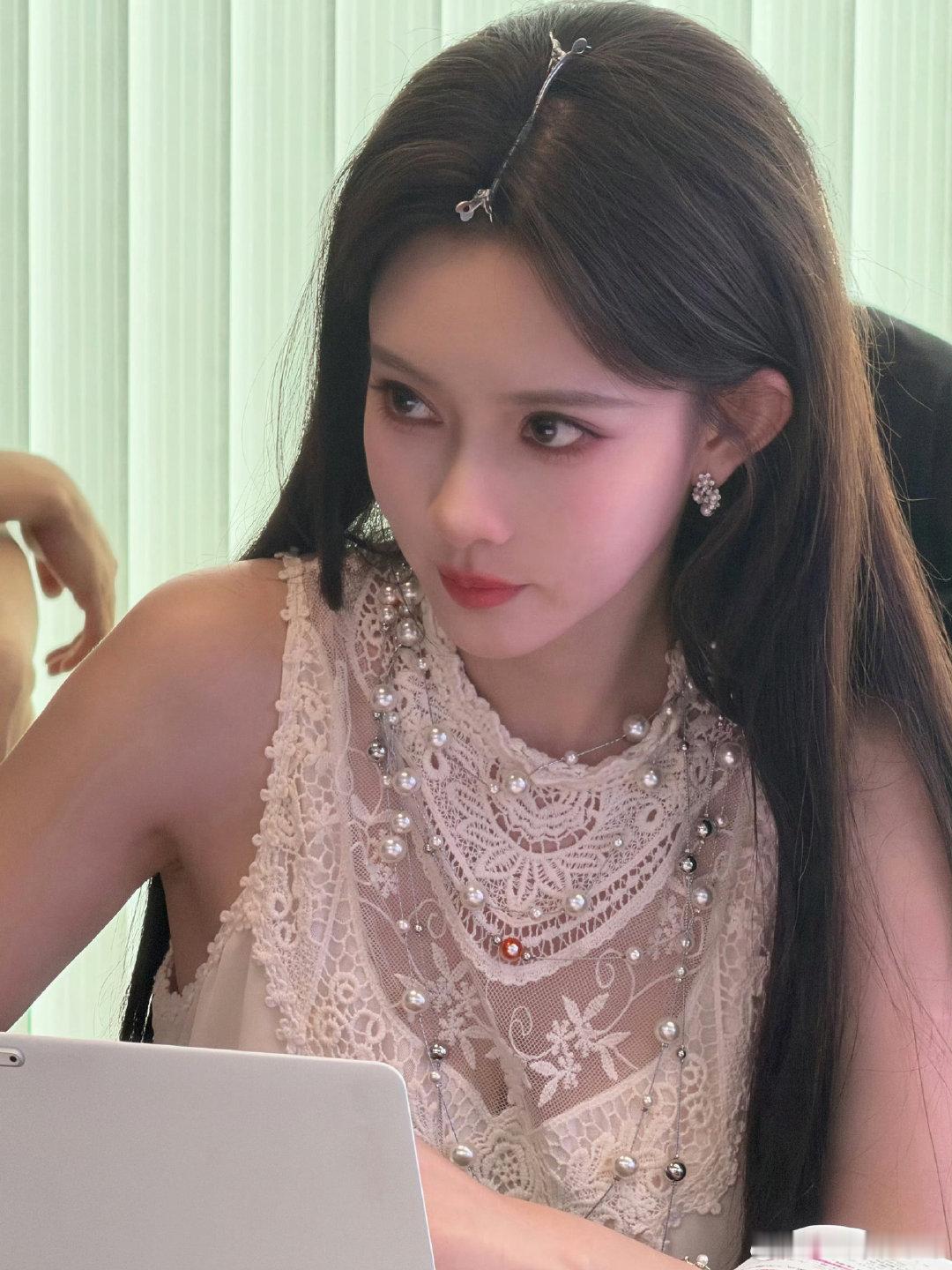 #孟子义[超话]# 路过的小柠檬们可以帮忙补补经验嘛[打call] ​