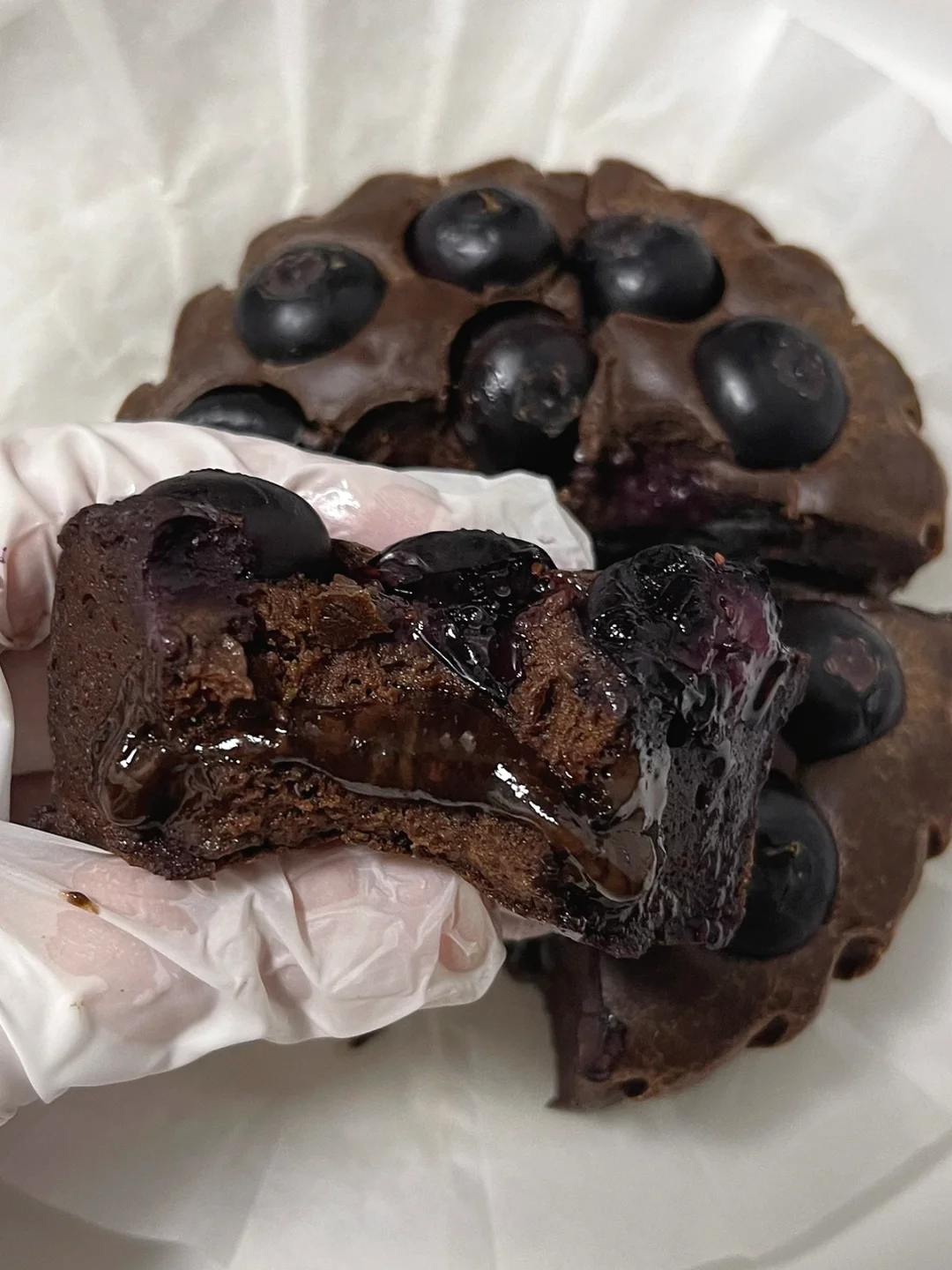 吃痩不饿瘦…快试试糯糯蓝莓爆浆布朗尼