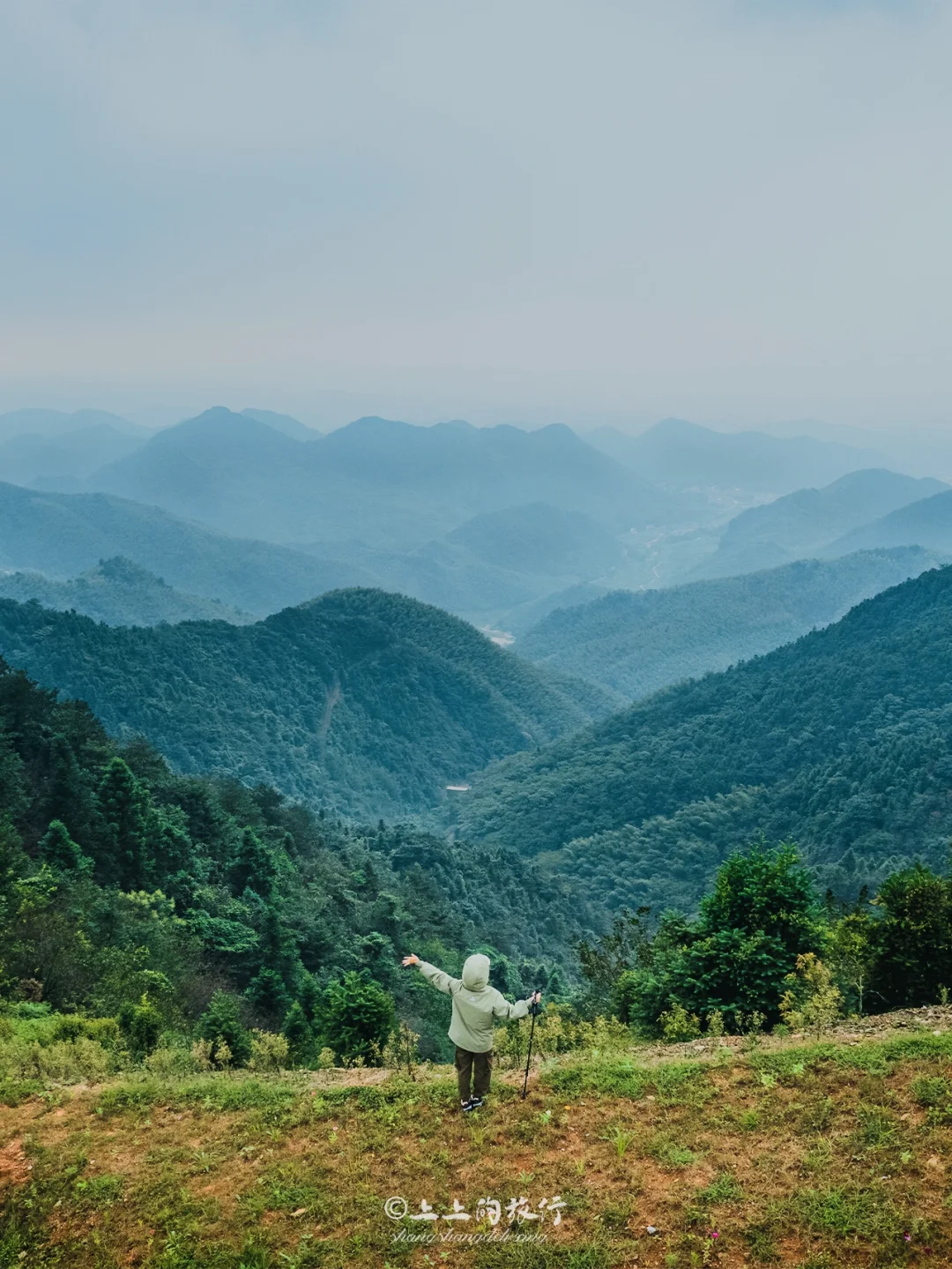 开车直达山顶露营！无人景美就在武汉周边