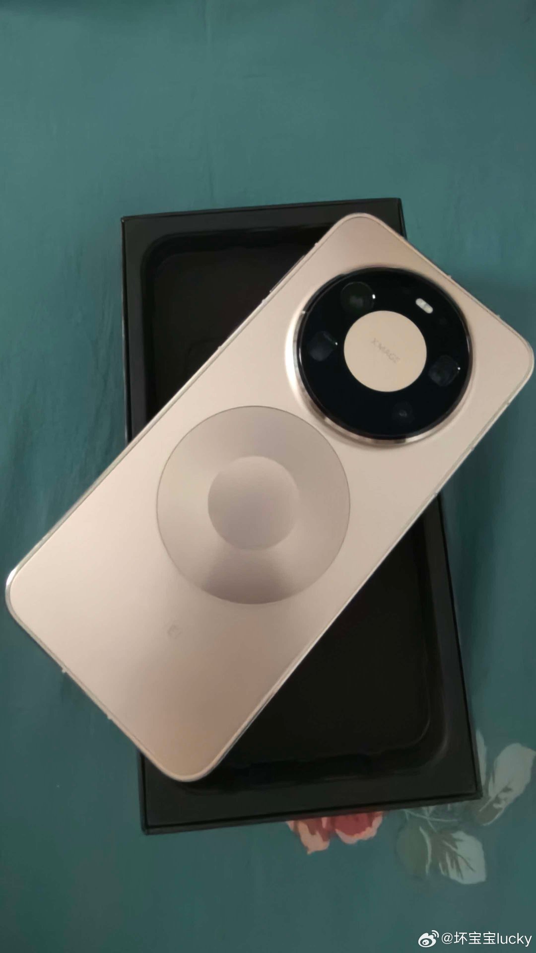 出一台华为Mate 80 pro max.
​感谢77同学哈妈妈的支持和信任。 ​