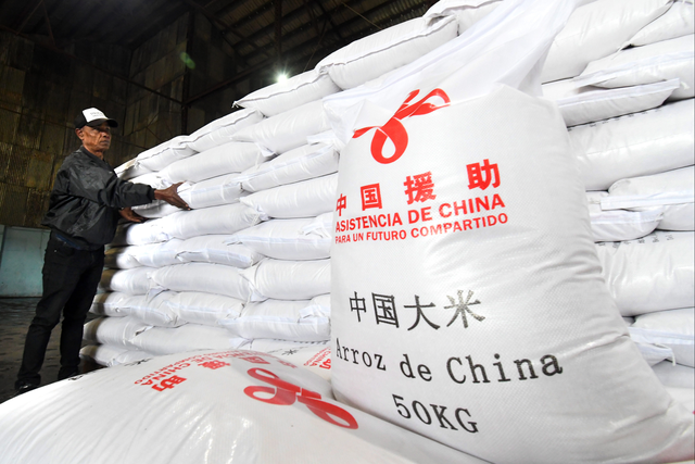 中国对古巴援助不图利润，却让美国寝食难安！
古巴没有石油、没有市场、没有外汇，却