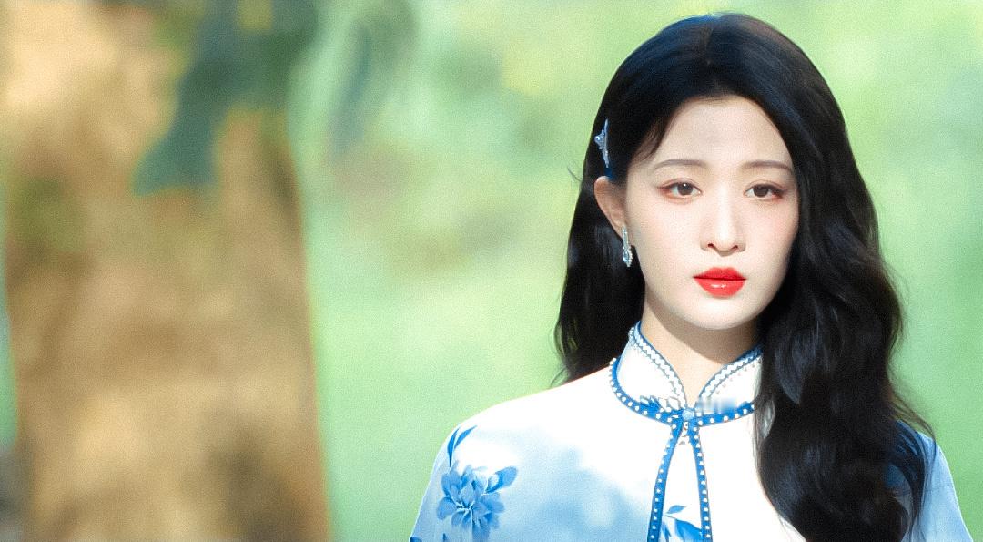 王楚然 方瑾 卢昱晓
彭小苒 徐若晗 白鹿
赵露思 代露娃 孙珍妮 

杂-🍃🌸🫧❄️🌼🍂 ​