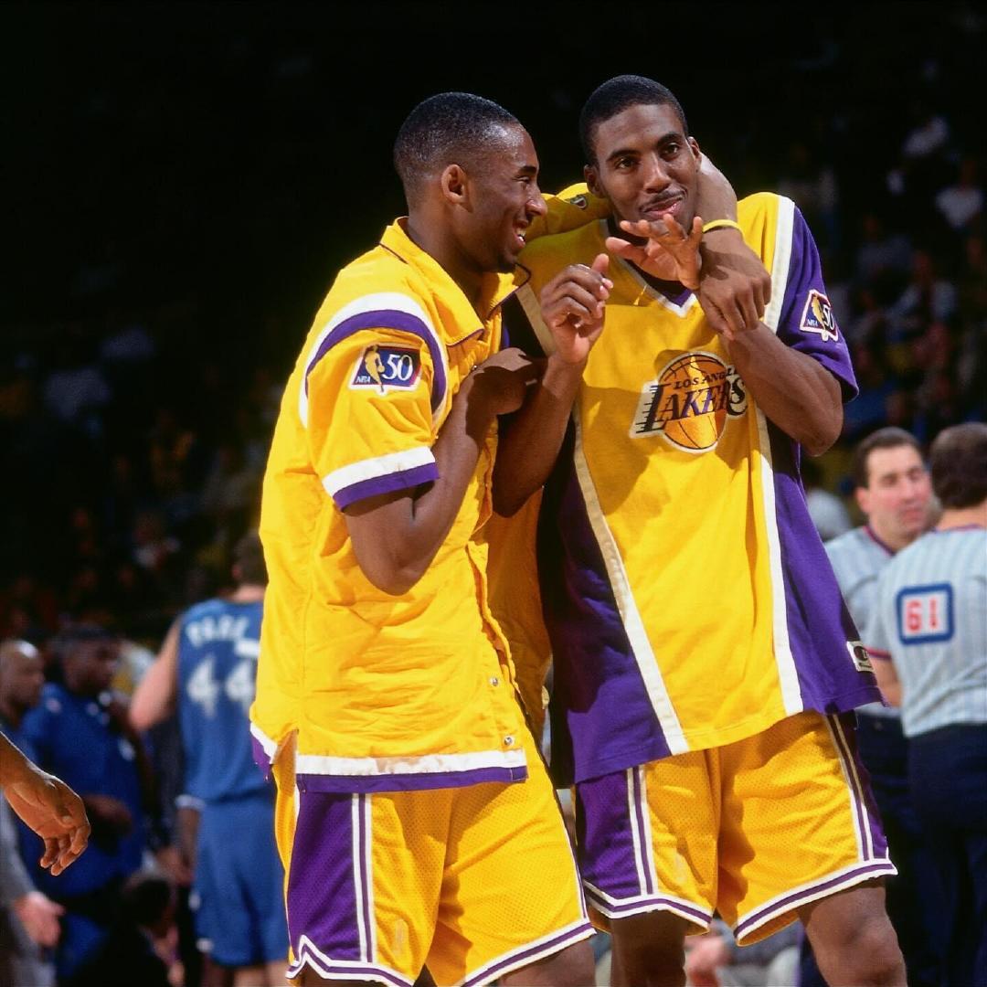 NBA老照片，1996年，菜鸟科比。
#科比48岁生日快乐# ​