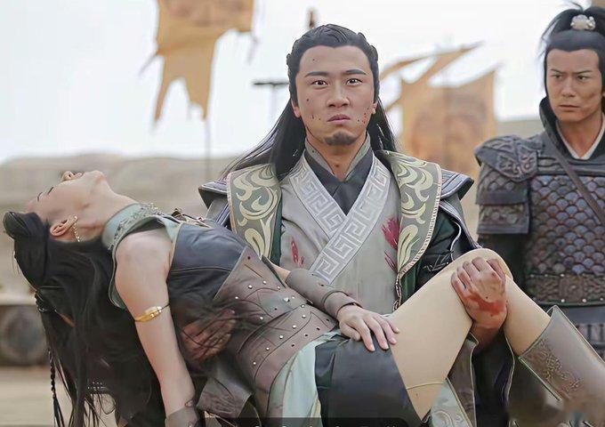 那个年代，就有丝袜了？ ​​​