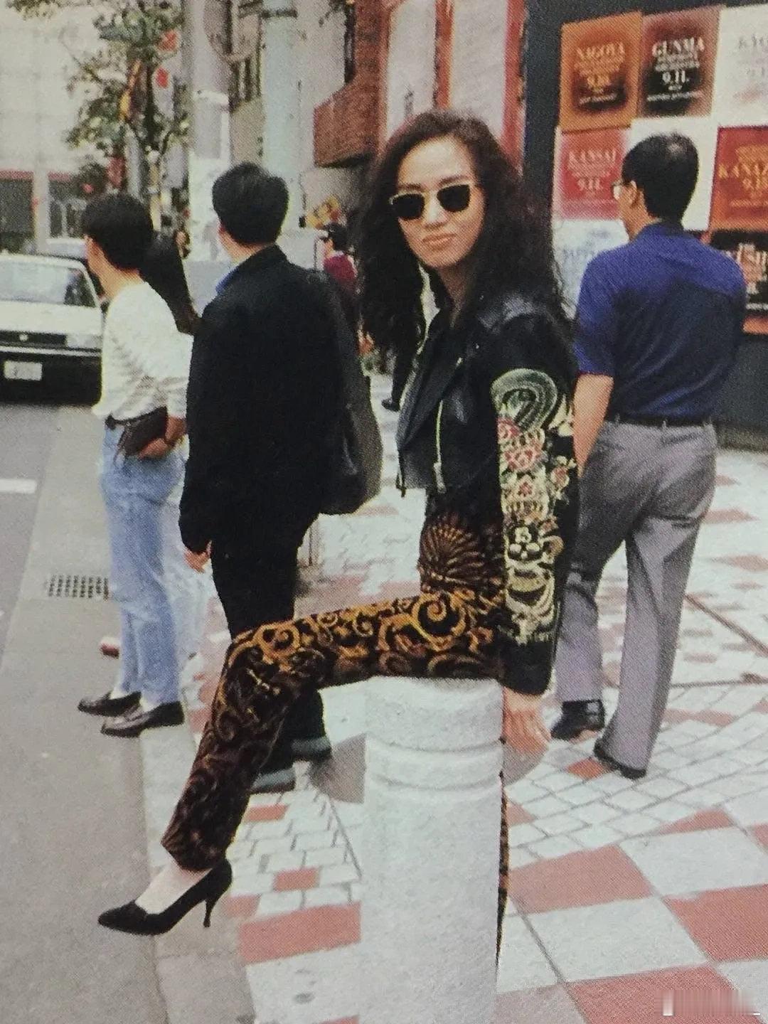 #梅艳芳[超话]# ___ ___之旅一早比一世遥远 ​