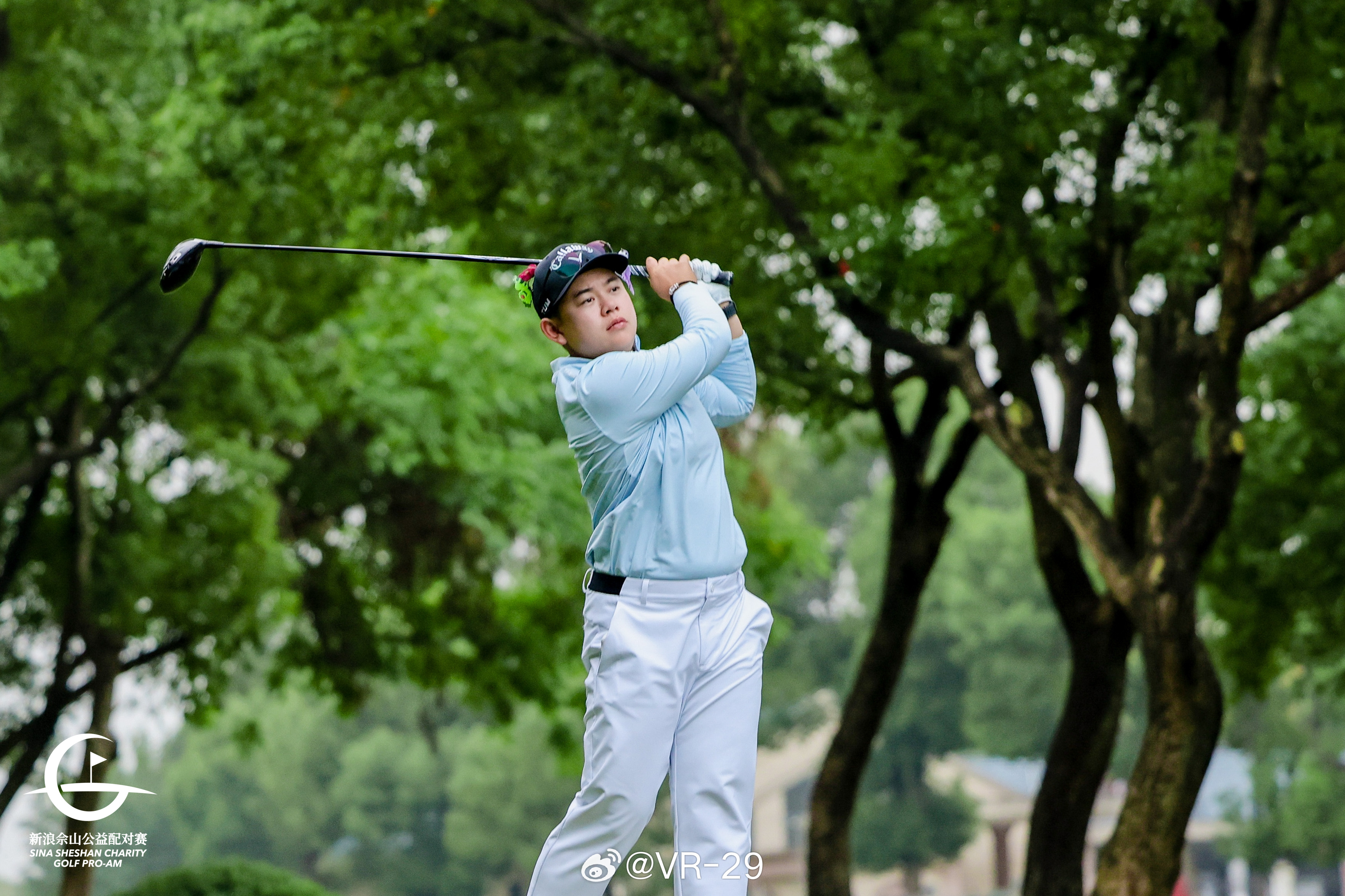 #GL8成LPGA赛事名流出行标配#

顶级赛事的魅力，不止于赛场上的精彩对决，更在于每一处细节所彰显的品质与格调。

金秋佘山，别克LPGA锦标赛精彩上演。别克世纪CENTURY与GL8以宽适空间、静谧座舱与舒适座椅，为赛事嘉宾及运动员带来从容舒适的出行体验，成为赛事名流出行的品质之选。

从赛场上的专注 ​