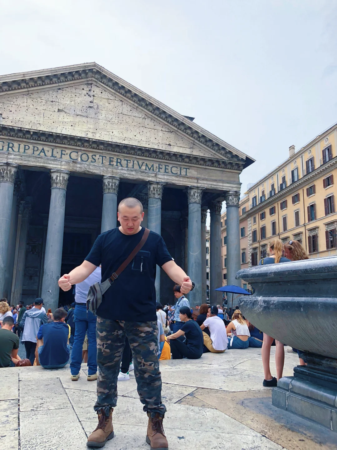 谁能帮我P一个时兴的发型？