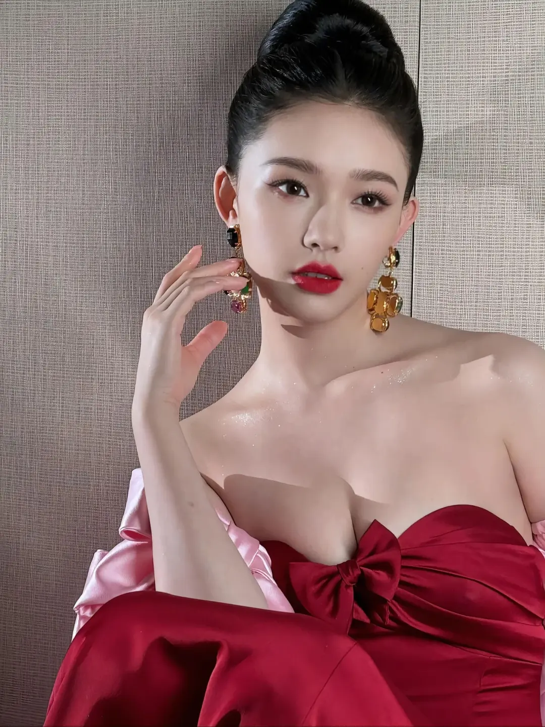 [美女二季度概况＆绝美图18张-林允]