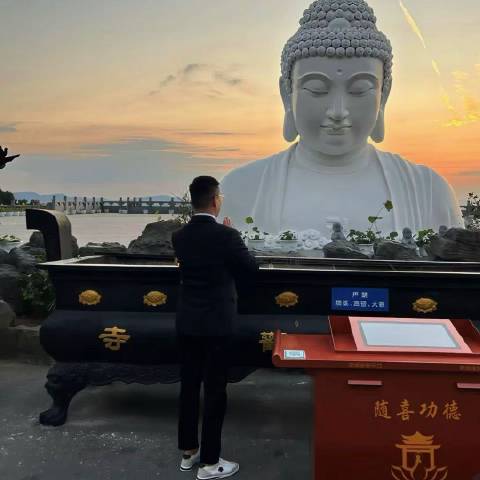 擒龙牛哥
