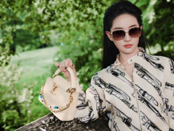 好嫩的宝，好拽的姐，好优雅的女士，好慵懒的美人！！！<br /><br...
