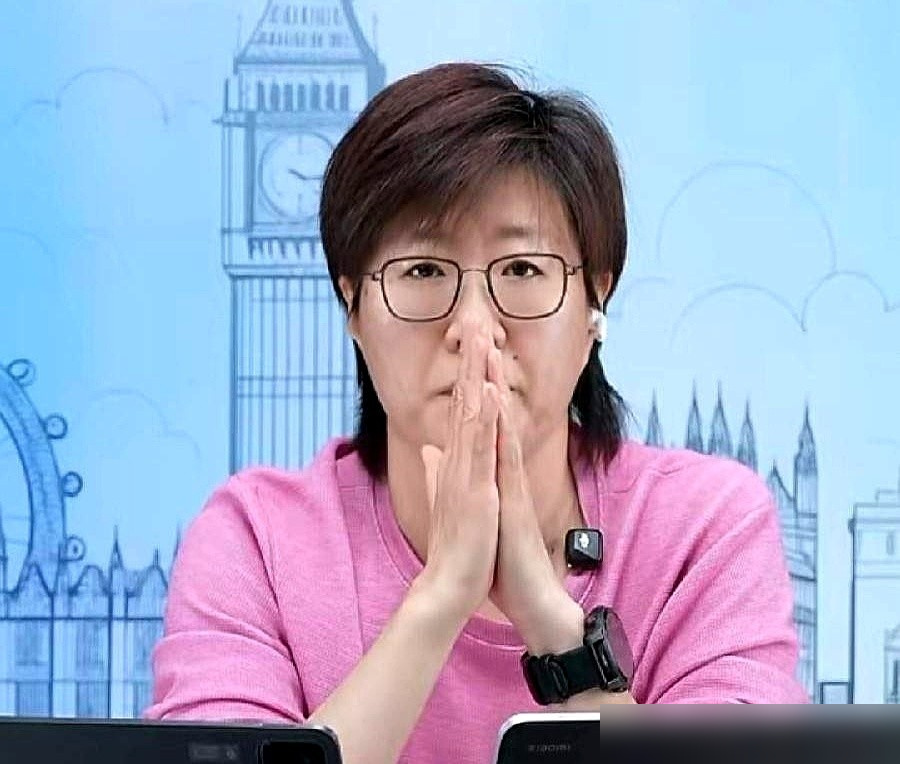 张本美和才16岁，马琳已经不敢笑了。
采访里原话：日本女队带来的挑战非常大。外界越说国乒没问题，他越担心。担心什么？早田希娜正当打，张本美和直接窜进第一集团，跟早田并列核心对手。
郭焱更狠，说这孩子威胁要超过她哥张本智和，未来十年二十年都是主要对手。落点刁，进攻手段多变，陈熠陈幸同王艺迪挨个被冲