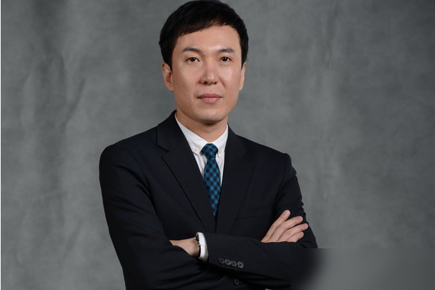 550万高薪，吴冠希又赛季报销了。 这已是五年内第四次。左膝髌韧带损...