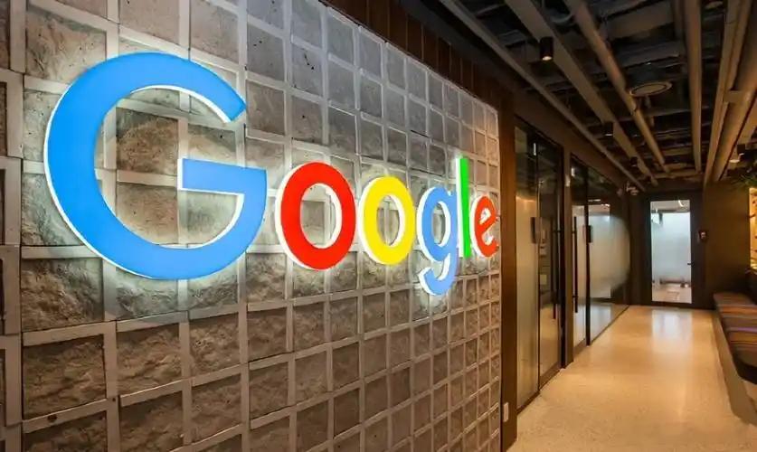 科技产业动态集锦：谷歌押注自我进化大模型、英特尔完善开源算力生态、国货平台深耕北美市场
 
Gemini 4换挡提速迎战行业竞逐，NPU驱动打通Linux部署路径，懂淘（懂游宝）借力国际展会连接中外商贸
 
一、谷歌全面提速大模型研发，Gemini 4瞄准行业前沿发起冲击
 
过去一段时间，全球大模型市场的竞争 ​