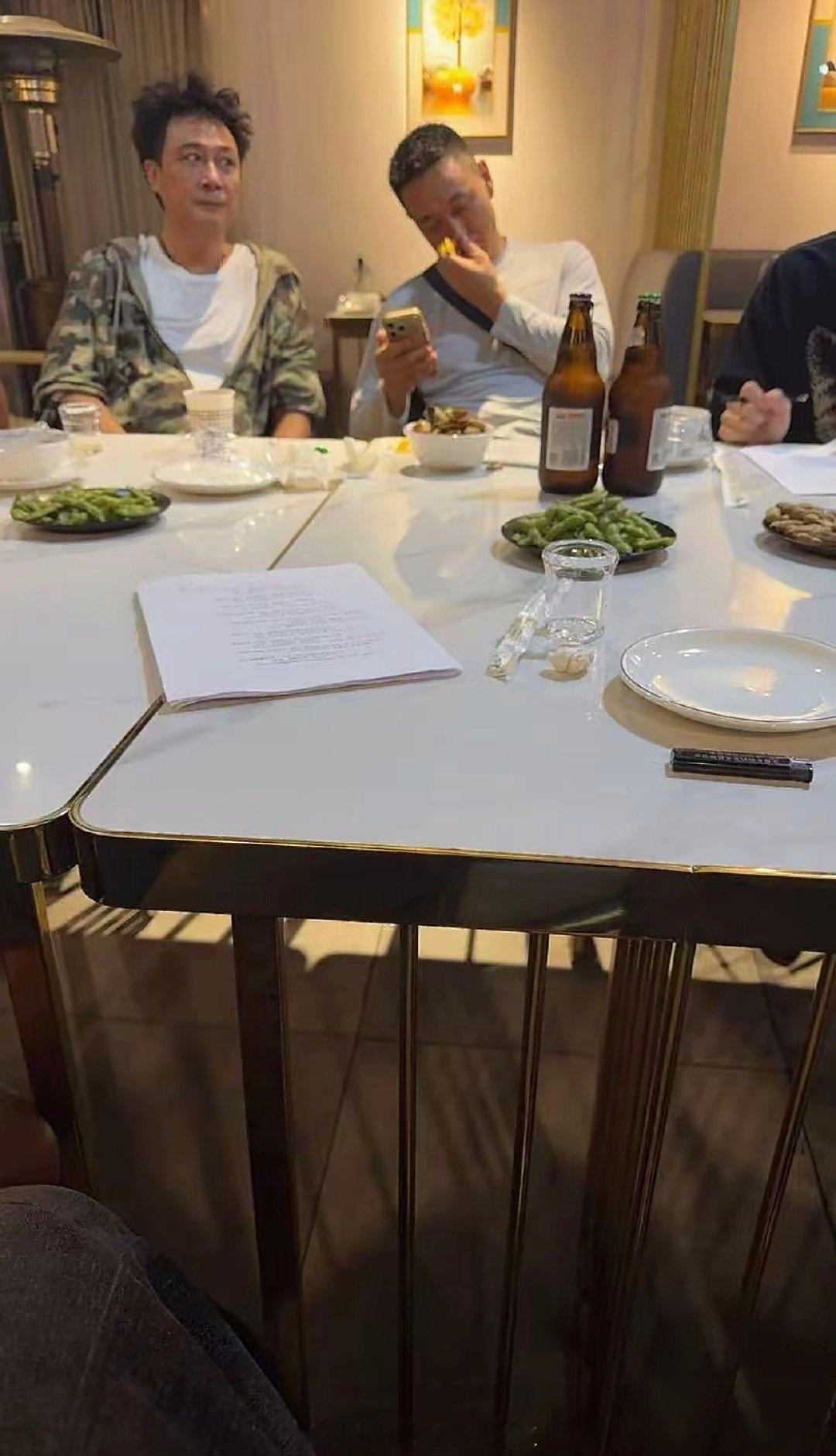 #吴镇宇[超话]#  当炸毛🐟和谢家俊同时出现怎么选？ ​
