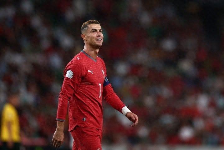 #葡萄牙1比0威尔士# 欧国联开门红拿下！🇵🇹

菲利克斯第22分钟一脚远射直钻死角，门德斯送助攻，葡萄牙主场1-0小胜威尔士，拿下新帅若热·热苏斯执教首秀胜利。

全场葡萄牙控球率61%、射门23次，但进攻效率确实有点让人着急——C罗7次射门2次射正，下半场单刀破门还被VAR吹了越位，错失半空门更是 ​