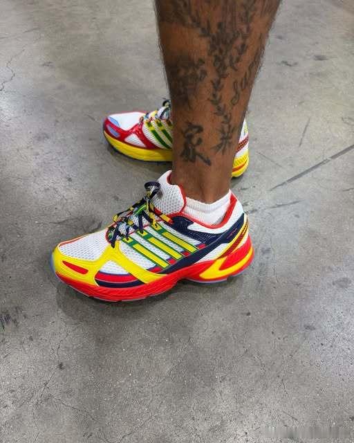 SNEAKER ROOM × ADIDAS ORIGINALS ADISTAR CONTROL 2新联名首次曝光，预计将于2027年登场 ！👀 - © MN 潮流inbox鞋控的日常 ​​​