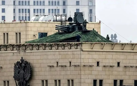 俄军一昼夜击落了1478架乌克兰无人机
	
据俄新社、塔斯社等媒体8月17日报道，俄罗斯国防部通报，在过去24小时，俄军粉碎了乌军的空中进攻，共击落了1478架乌克兰发射的远程攻击无人机，拦截了14枚制导炸弹、9枚“火烈鸟”远程巡航导弹和1枚“海马斯”制导火箭弹，创下了防空作战新纪录。