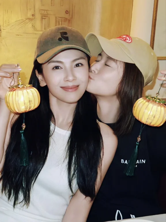 姐姐十五的照片十六发😏