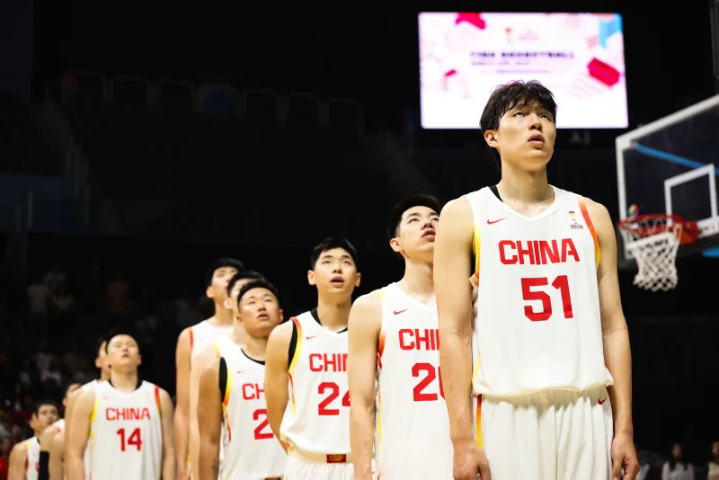 中国男篮出征卡塔尔14人名单公布，下一阶段8月27日（北京时间28日0...