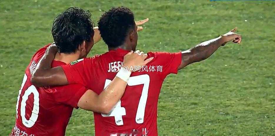 中超-铁人3-1送申花3连败 热菲尼奥2球邦本传射8月2日19:35...