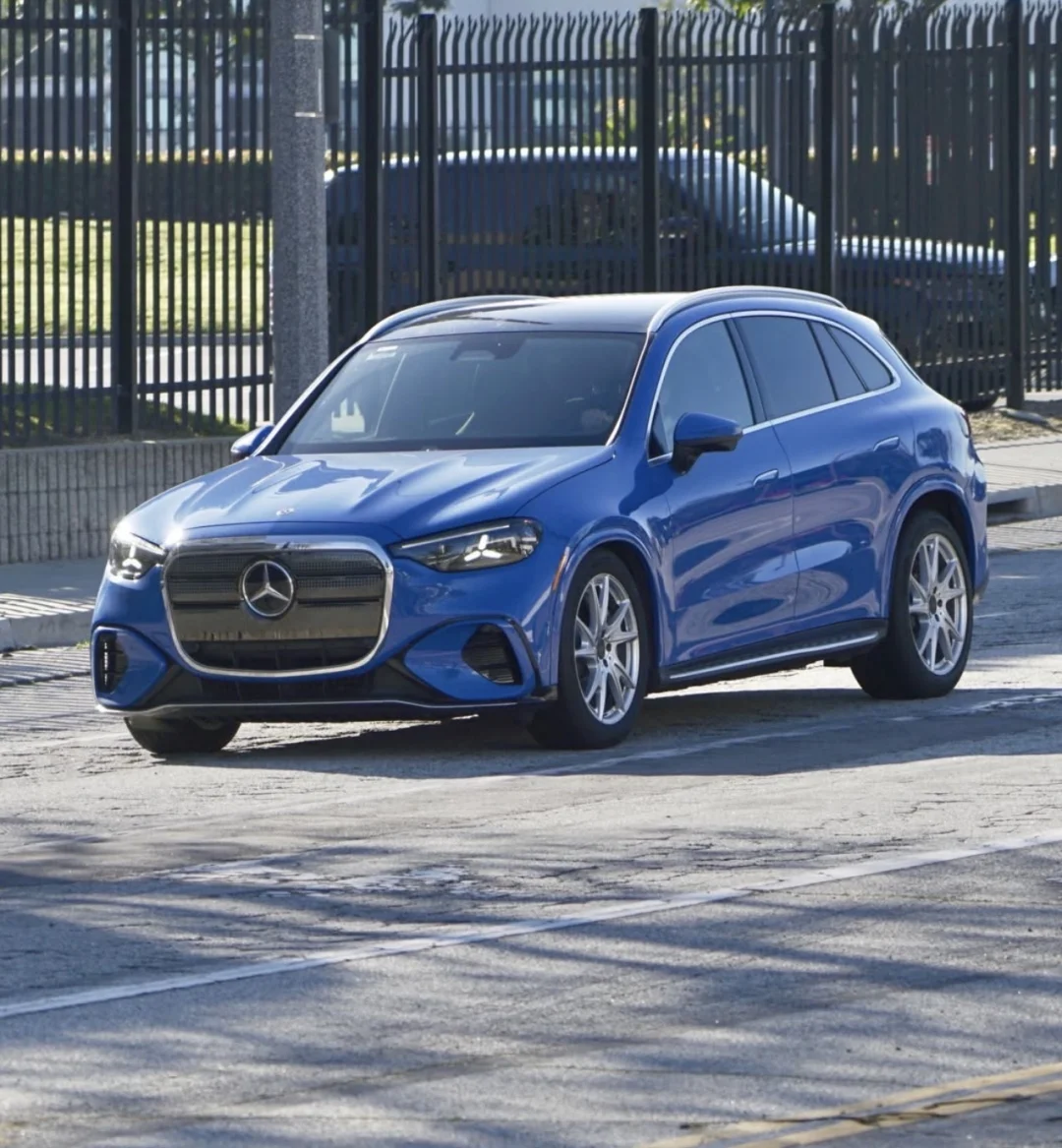 Mercedes GLC电动版路试照片