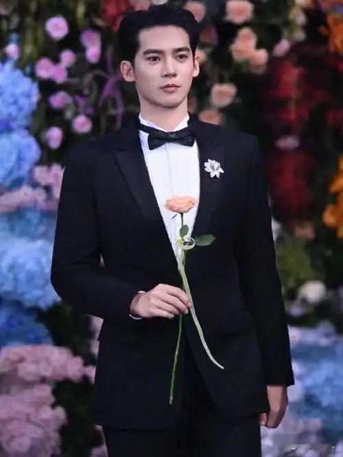 爆红后身陷争议，不靠红毯加持，于适凭什么站稳立于新生代